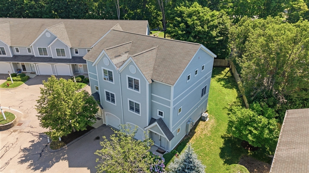 140 Commonwealth Ave #7 in North Attleboro