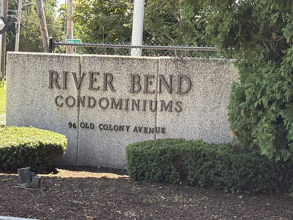 96 Old Colony Avenue #123 in East Taunton