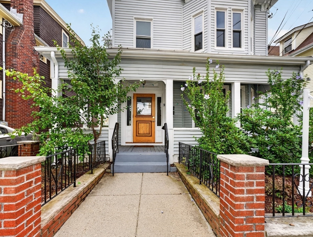 9 Dartmouth St in Somerville