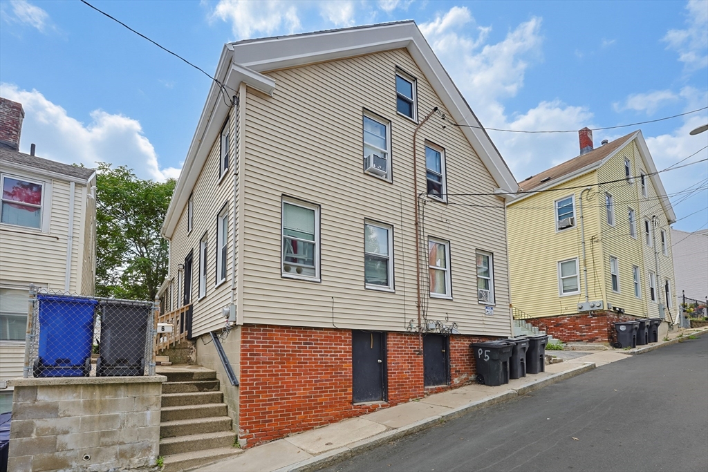 6-8 Howell Ct in Chelsea