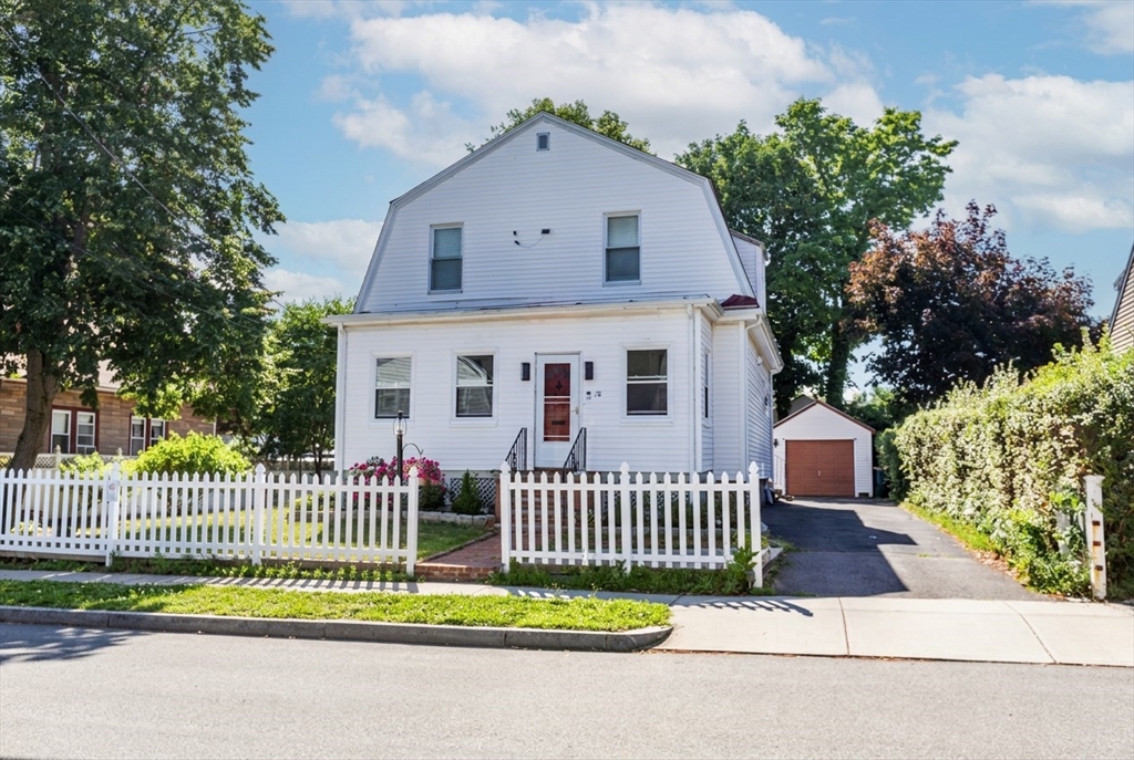 78 Arnold St in Quincy