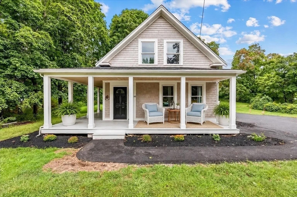 145 Plymouth St in Carver