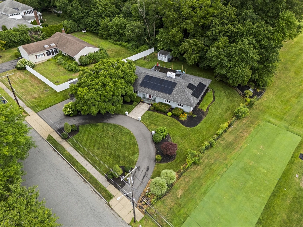 83 Braemoor Rd in Brockton