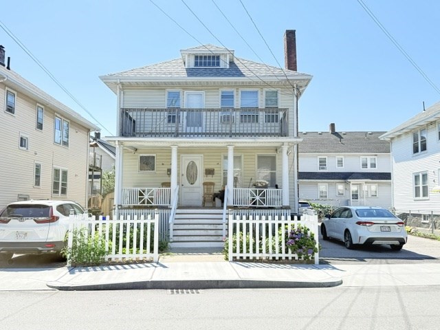 40 Woodbine St in Quincy