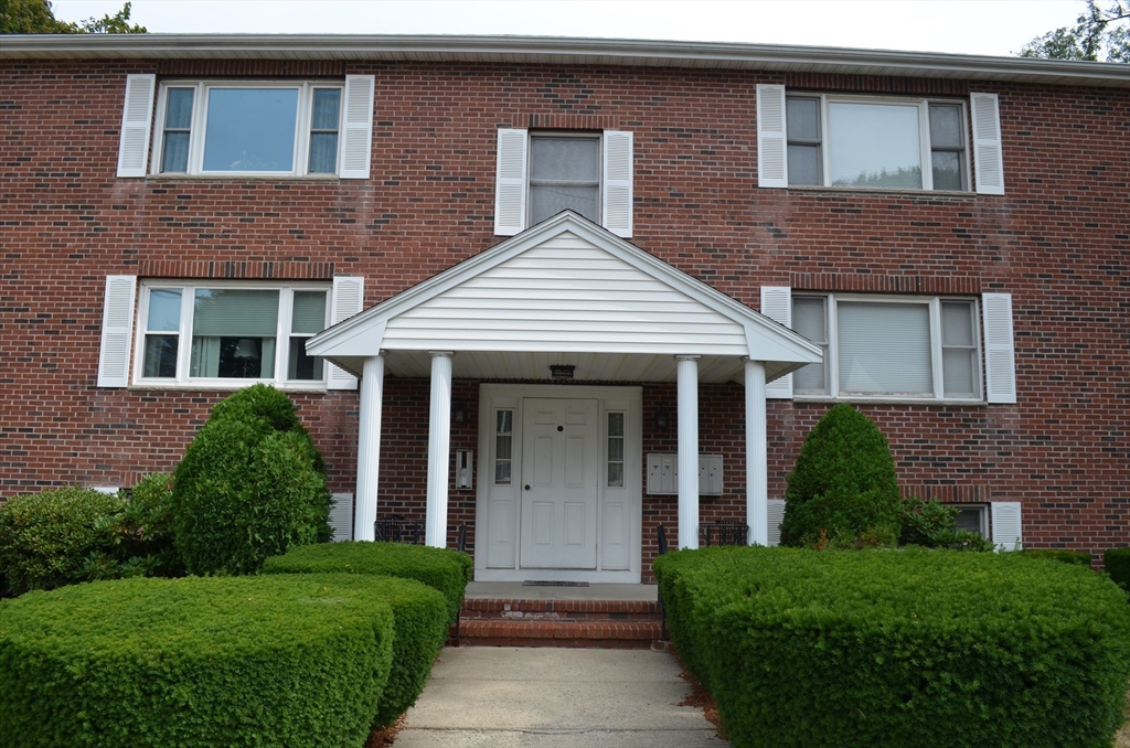 22 Roosevelt Rd #4 in Quincy