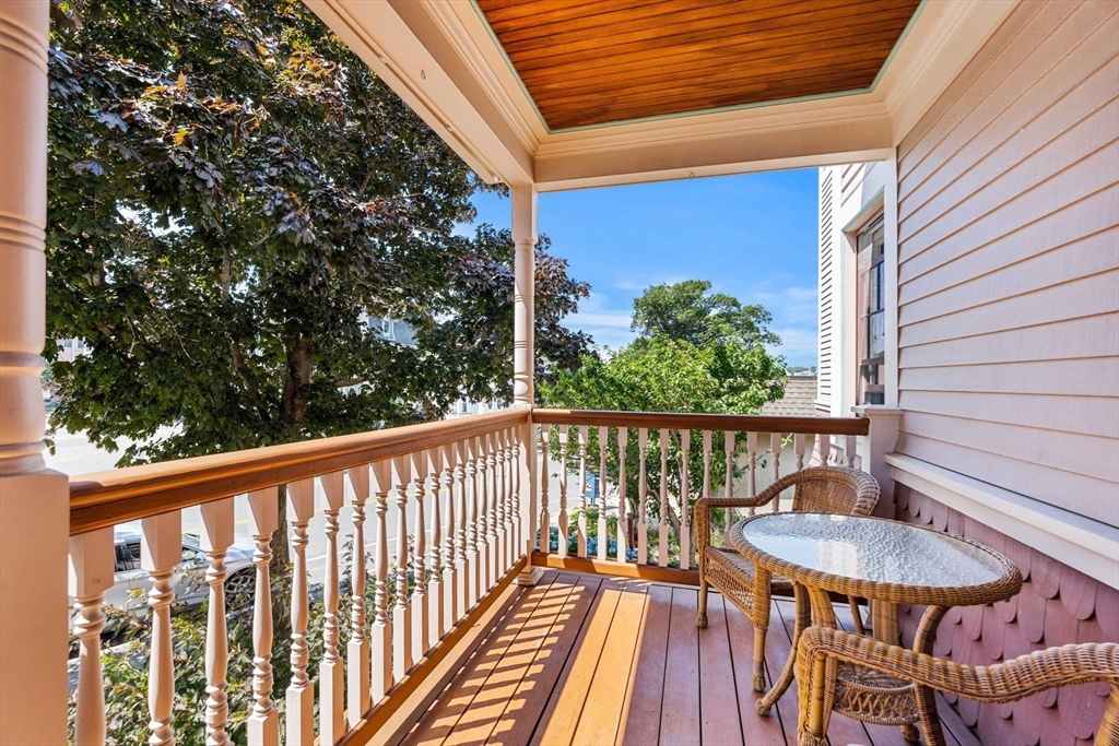 80 Prospect St #7 in Gloucester