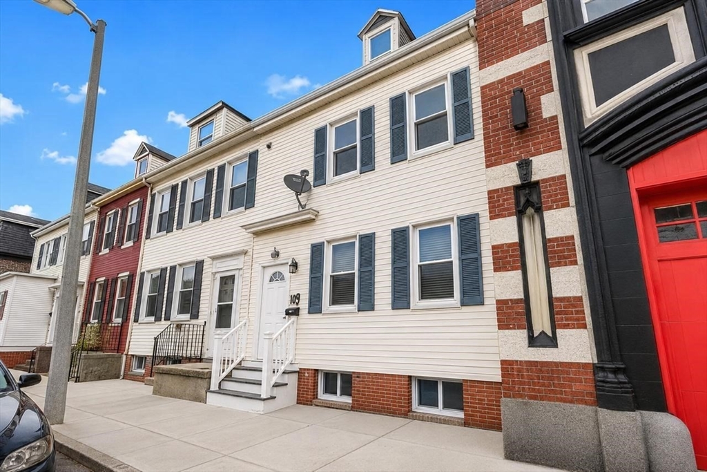 60 Marion St #60 in Boston