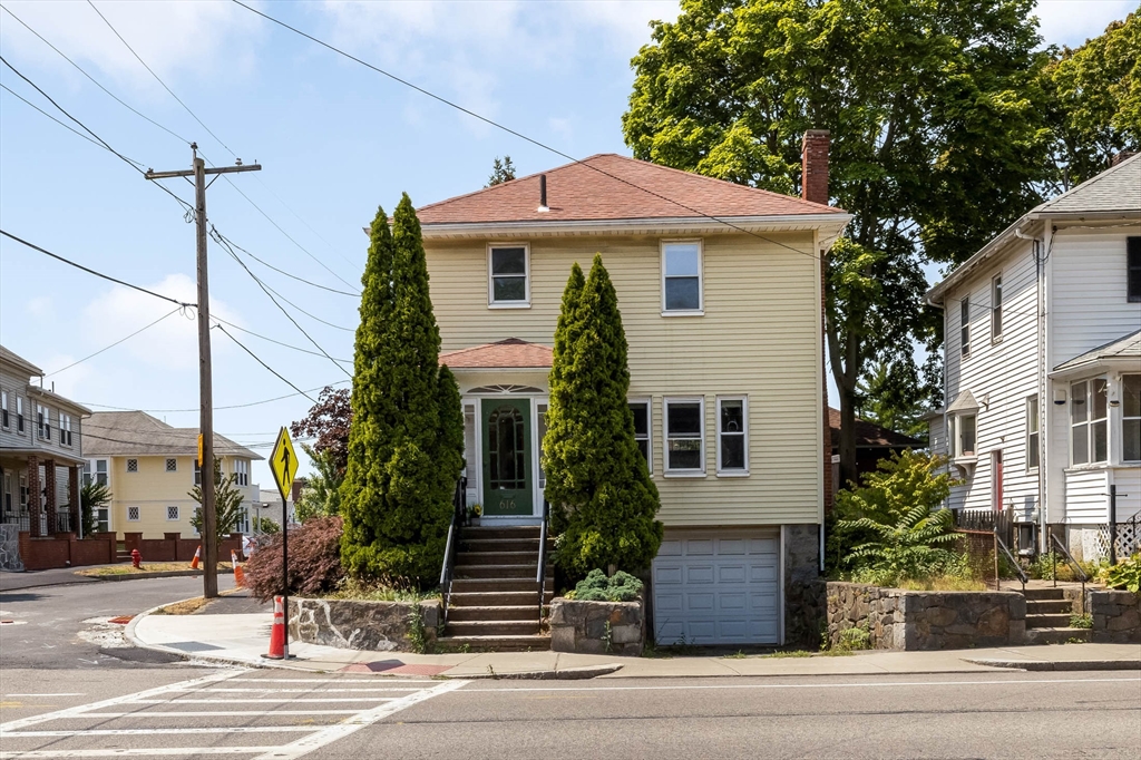 616 Adams St in Quincy