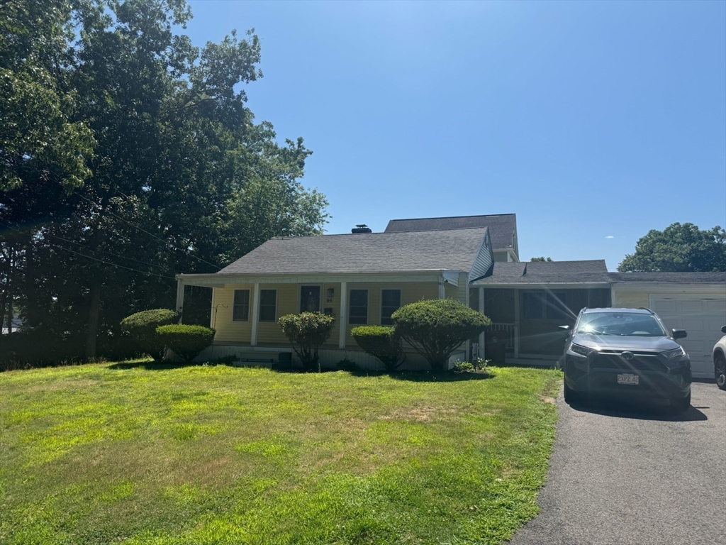 95 Augustine St in Brockton
