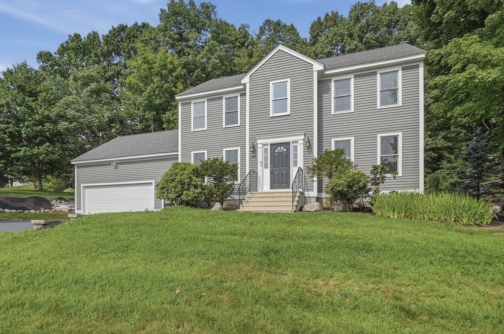 22 Wachusett Cir in Shrewsbury