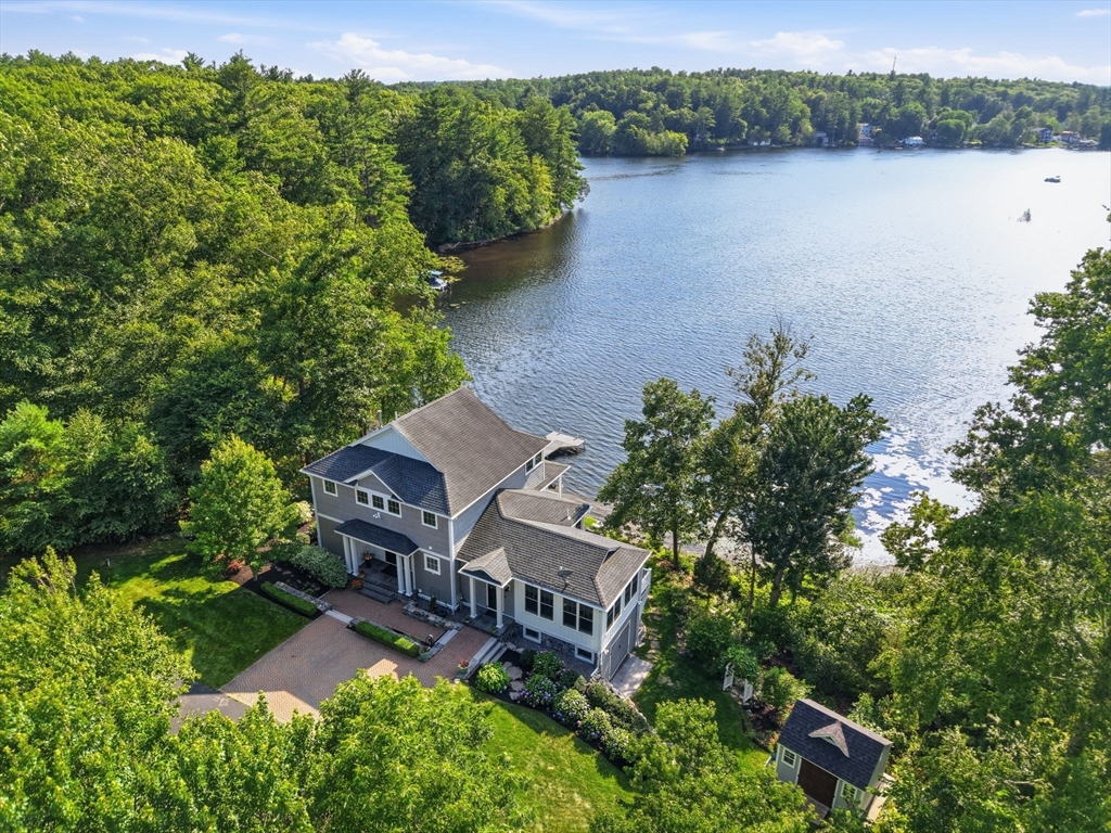 6 Weetamoo Way in Westford