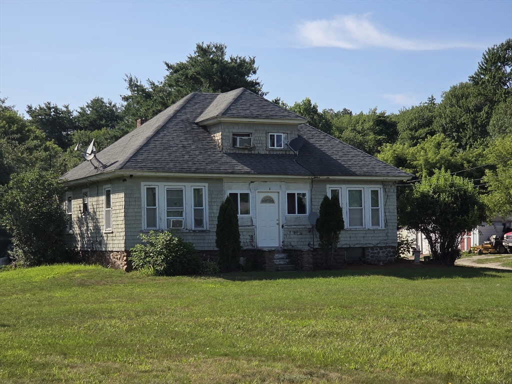 273 River Road in Hudson