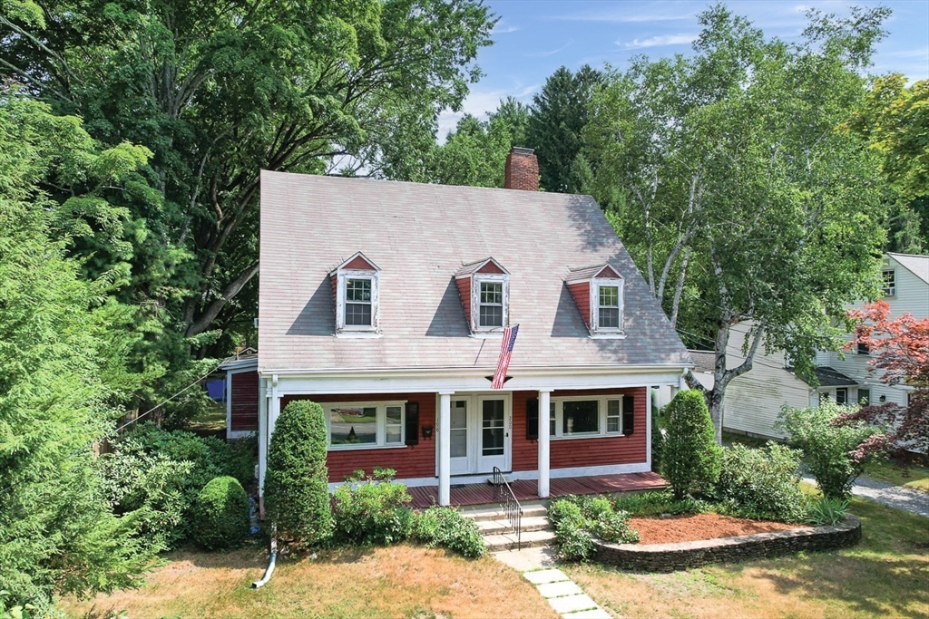 198-200 Concord Street in Newton Lower Falls