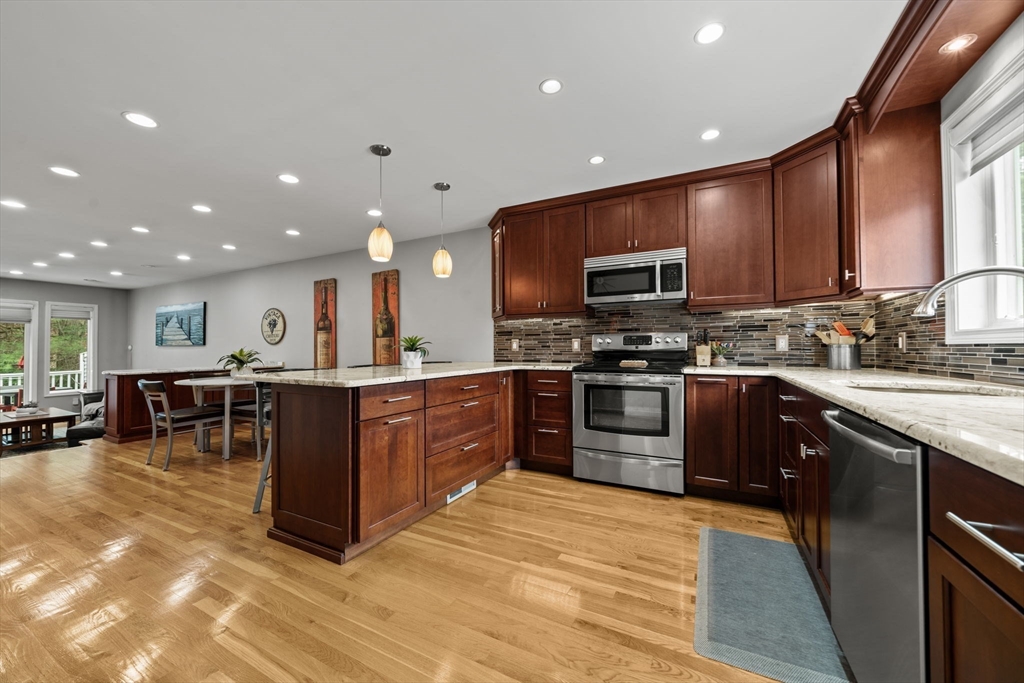 703 Sherwood Forest Ln #703 in Saugus