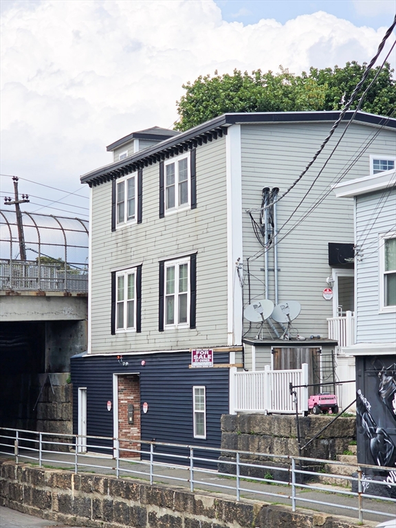 213-215 Burrill St in Swampscott