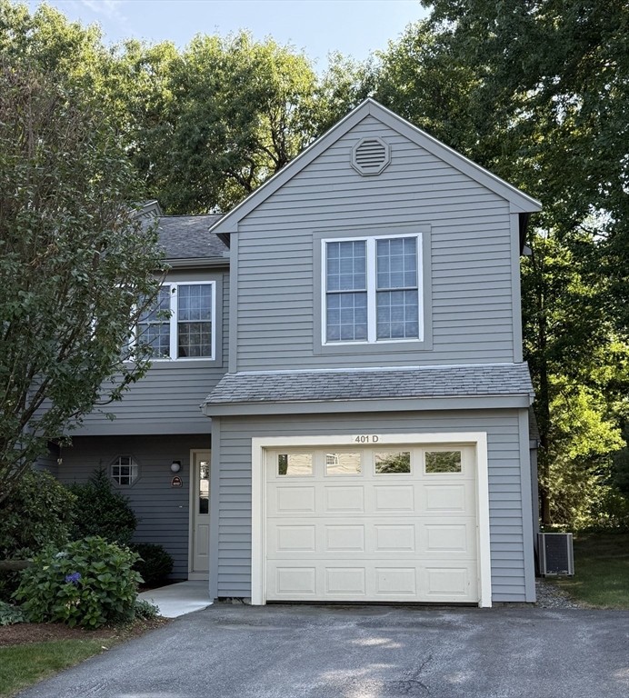 401 Ridgefield Cir #401D in Clinton