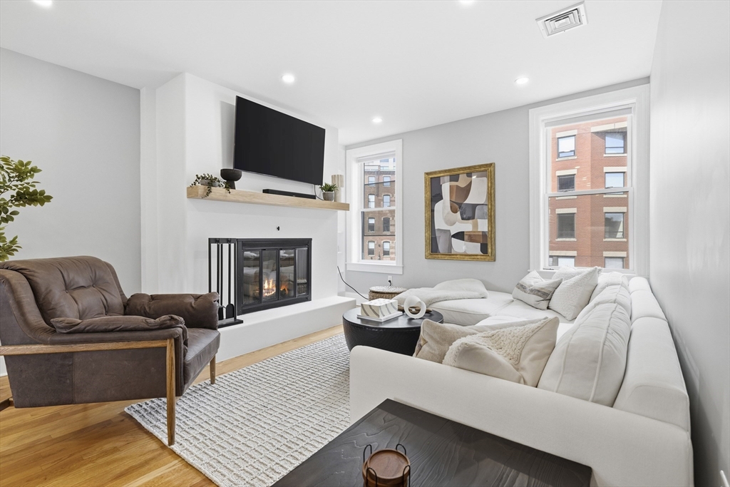 129 North Washington St #3 in Boston