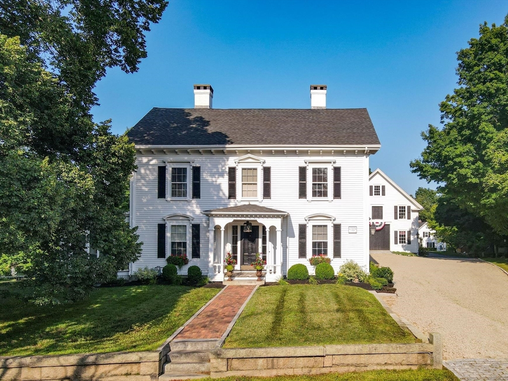 65 Washington St in Hanover