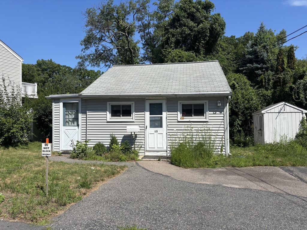 15 Otis St in Natick