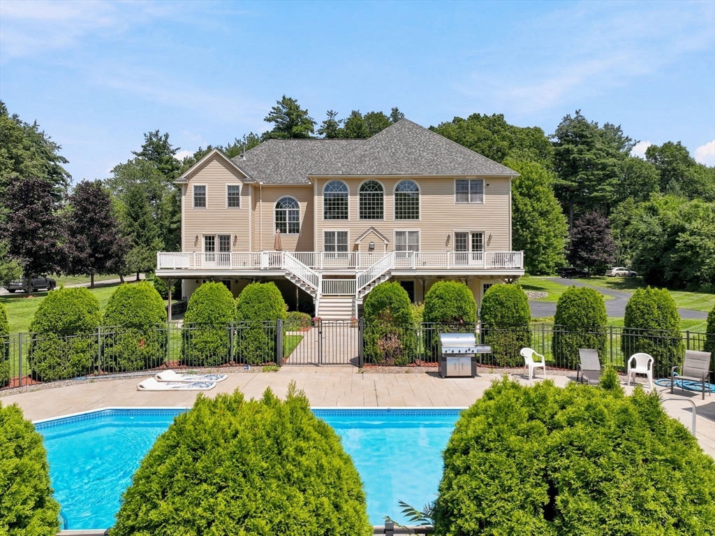 7 Jordyn Lane in Andover