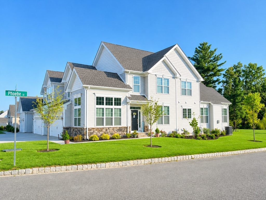 36 Phoebe St #36 in Methuen