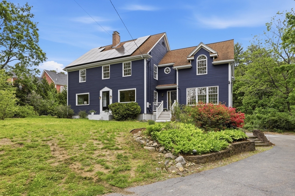 106 Concord Rd in Bedford