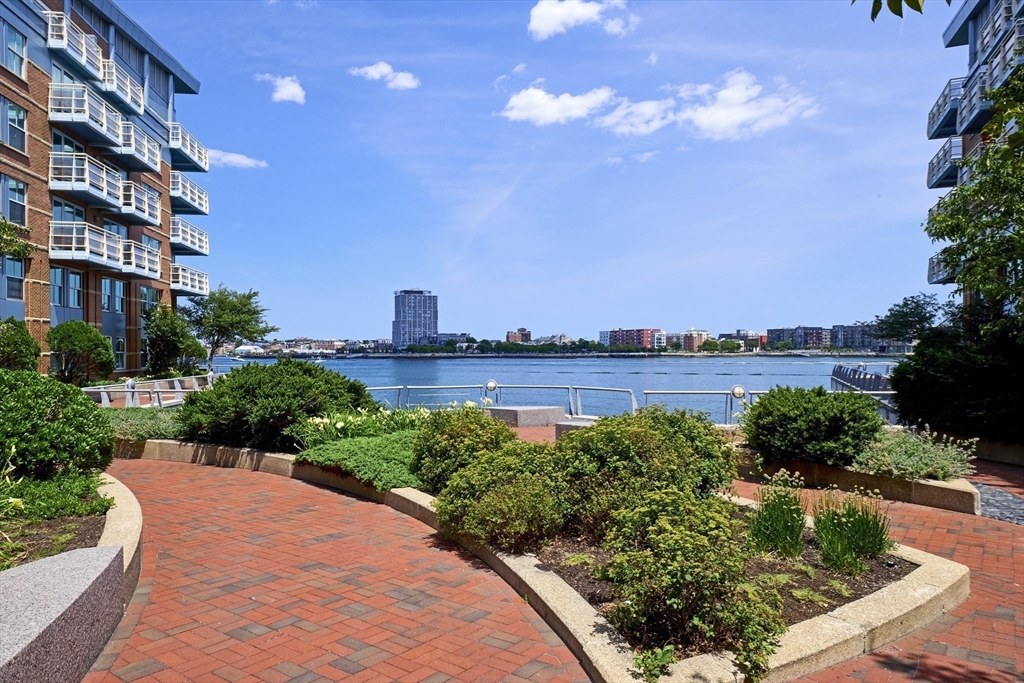 3 Battery Wharf #3505 in Boston