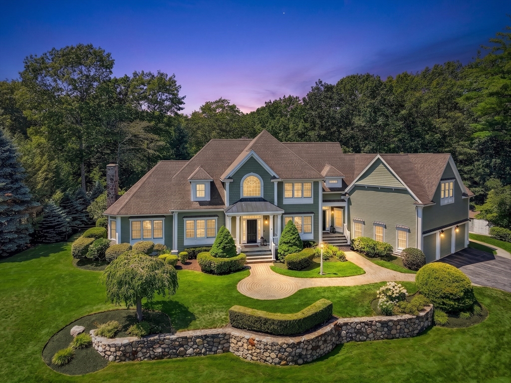 2 Goldman Cir in Bedford
