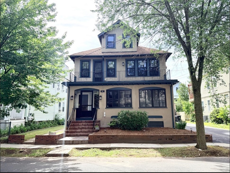 45 Grafton Street in Arlington