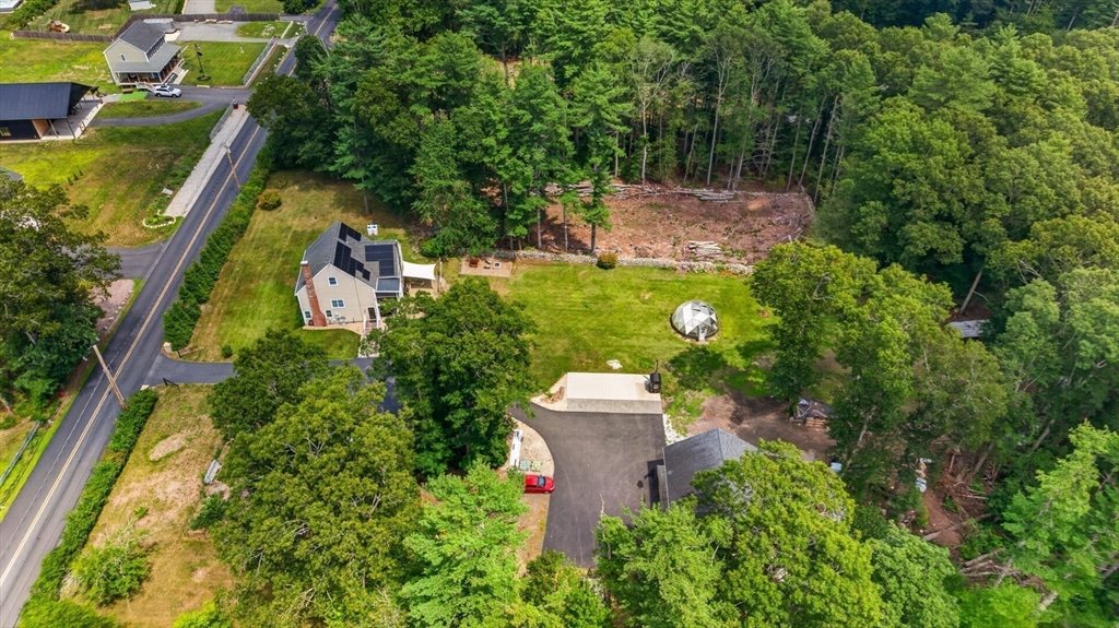 112 Spruce St in Middleboro