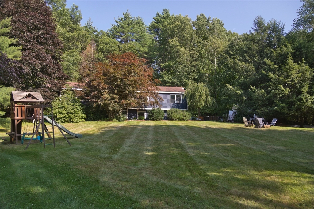 10 Lowell Dr in Stow