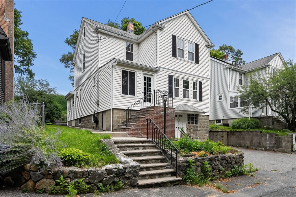 567 Winthrop St in Medford