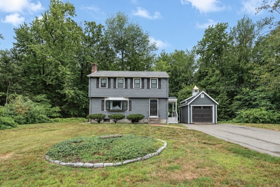 25 Foxtail Rd in Hanover