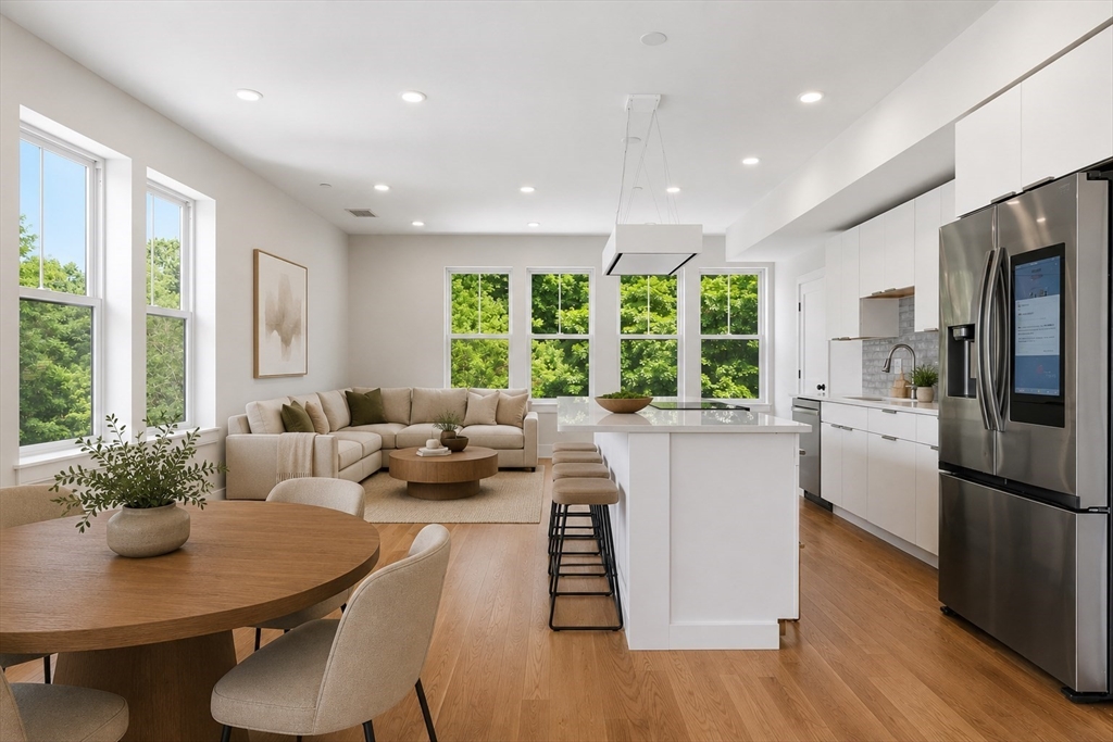 421 High St #306 in Medford