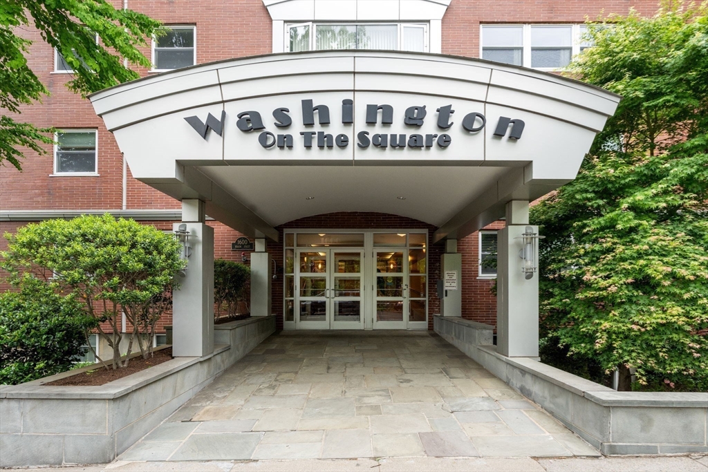 1600 Beacon St #904 in Brookline