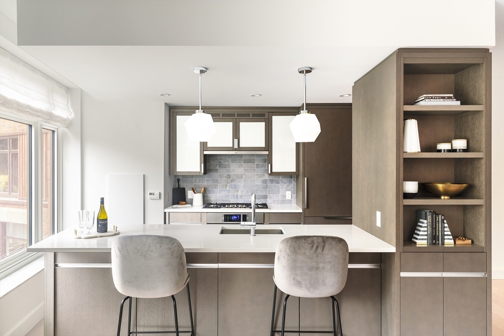 100 Lovejoy Wharf #6 B in Boston