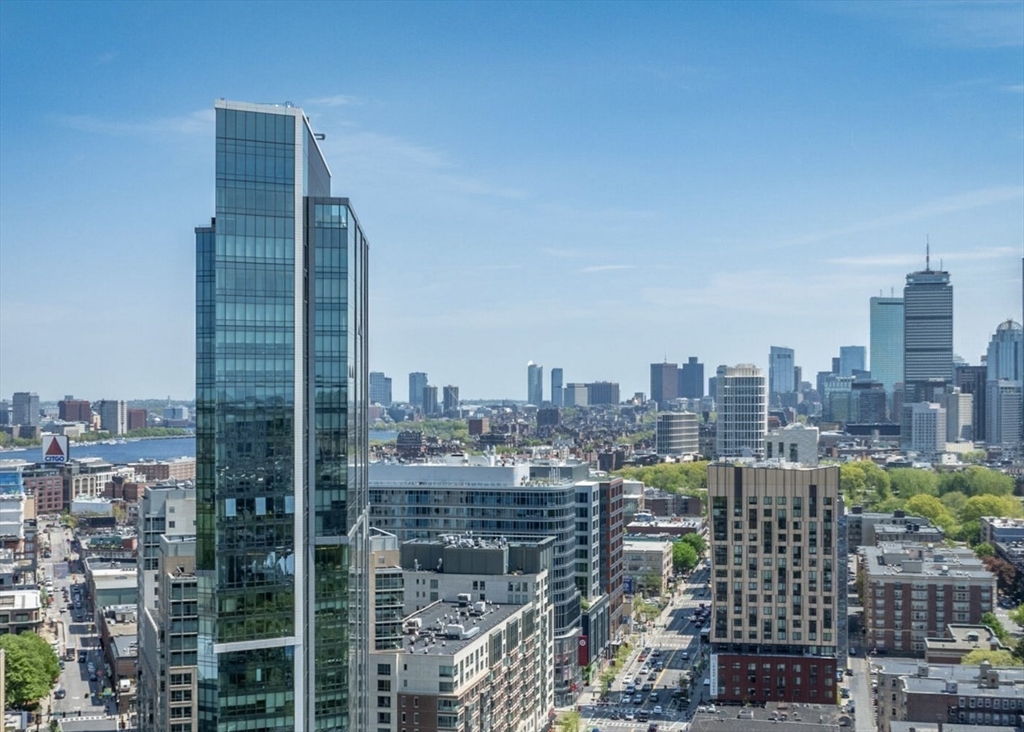 188 Brookline Ave #26H in Boston