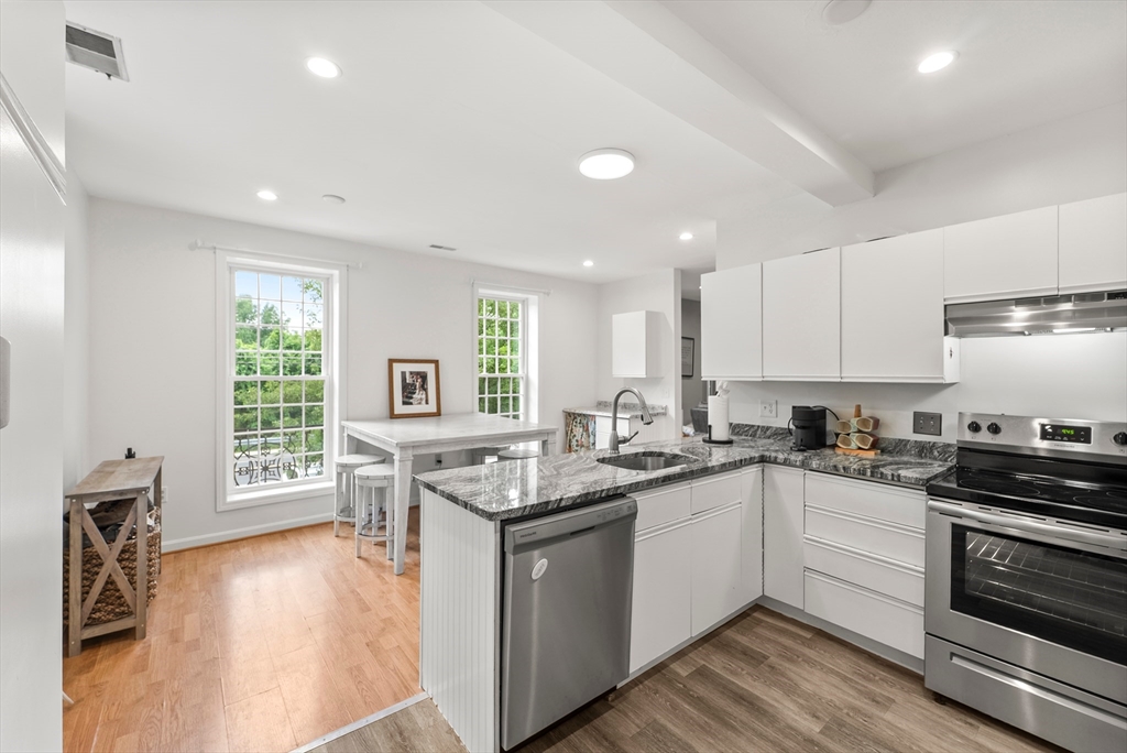 104 Hartford Ave E #3 in Uxbridge