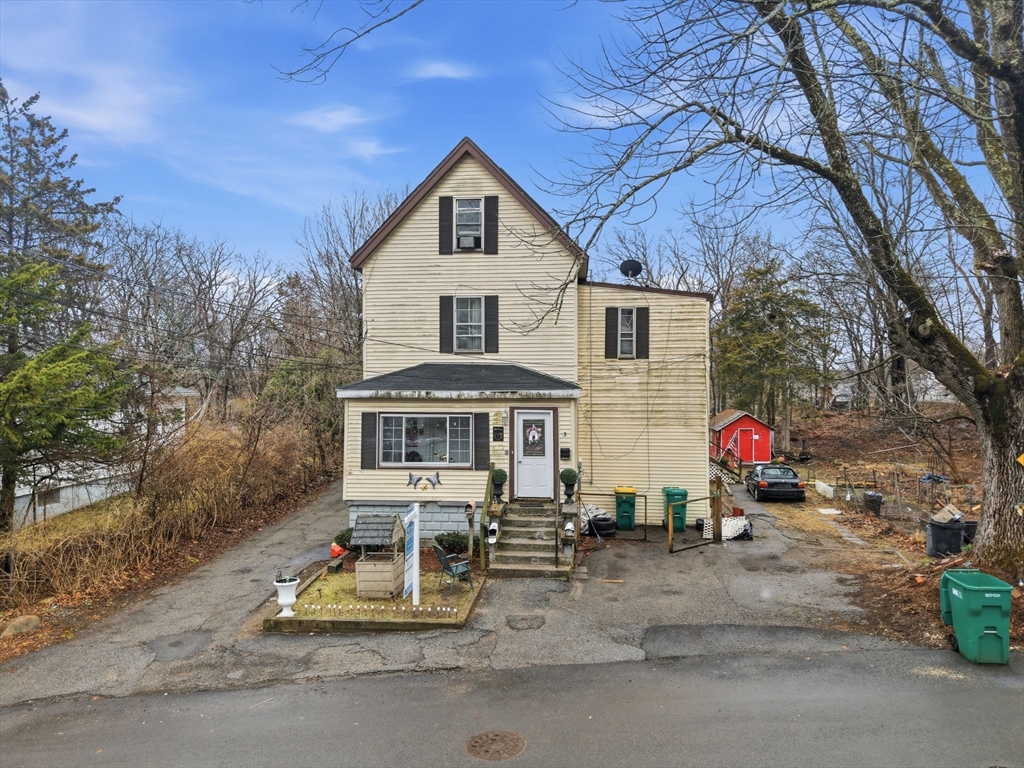 3 Kearsarge Avenue in Woburn