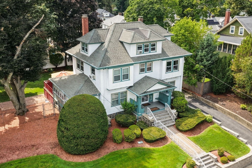 32 Sagamore Ave in Medford