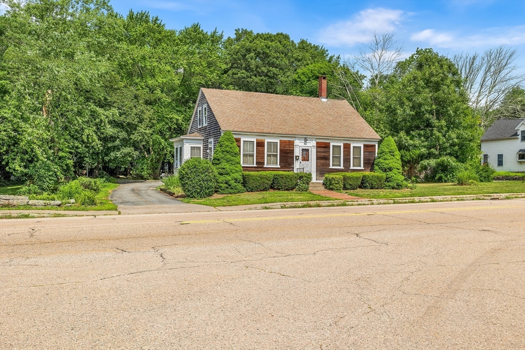 1313 Somerset Ave in Taunton