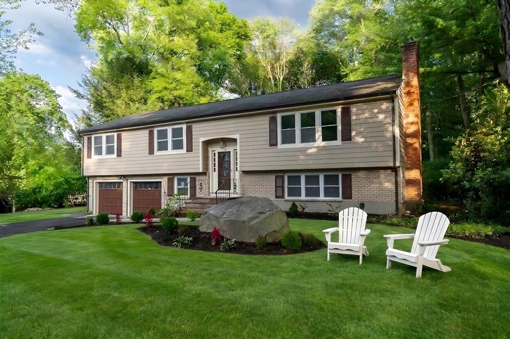 14 Travis Dr in Framingham