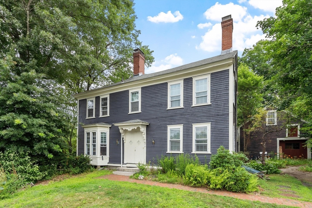 13 W Main St in Groton