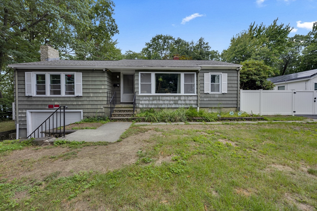 63 Wayside Road in Worcester