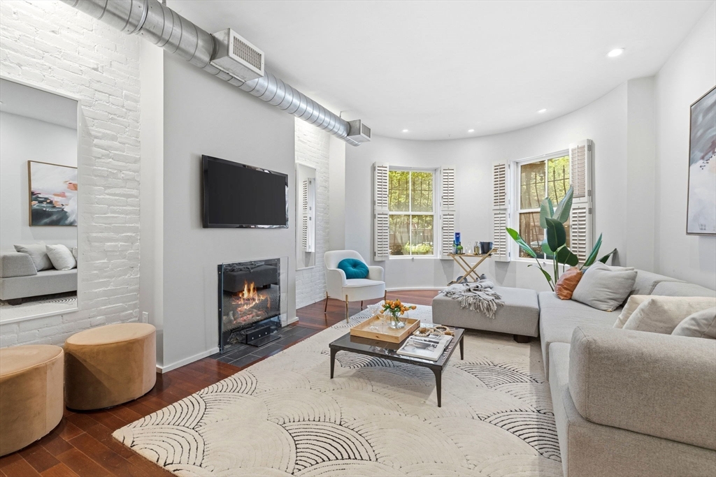 1692 Washington #2 in Boston
