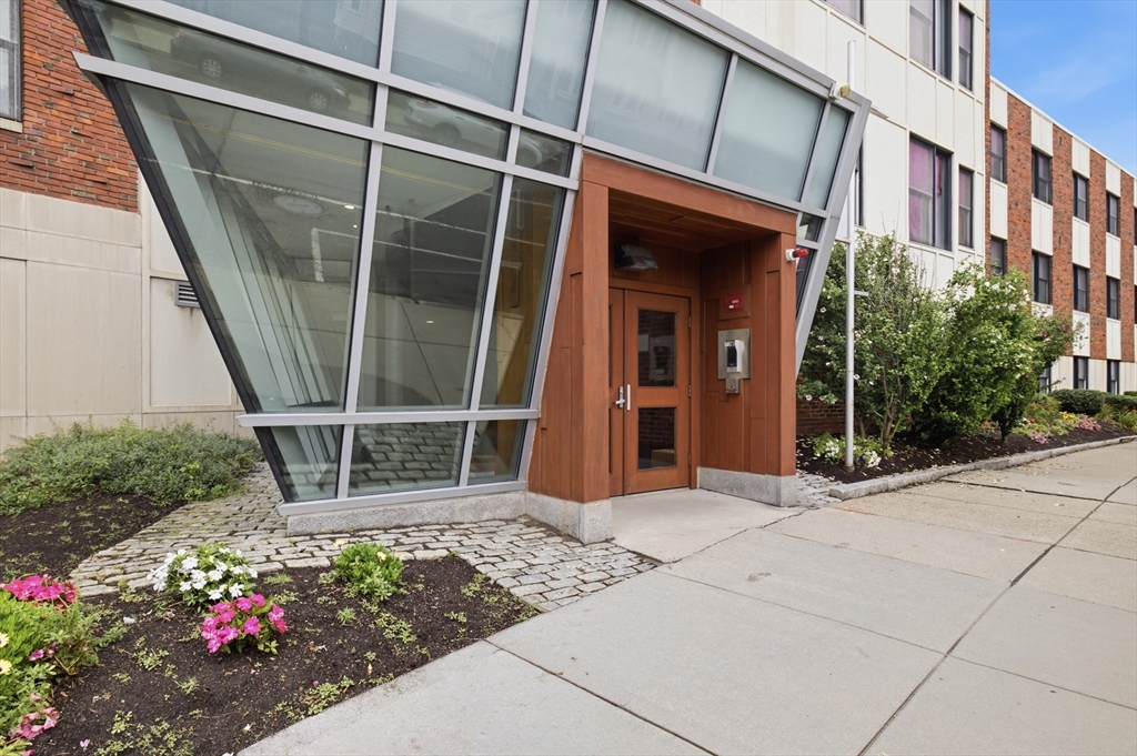 99 Chestnut Hill Ave #307 in Brighton