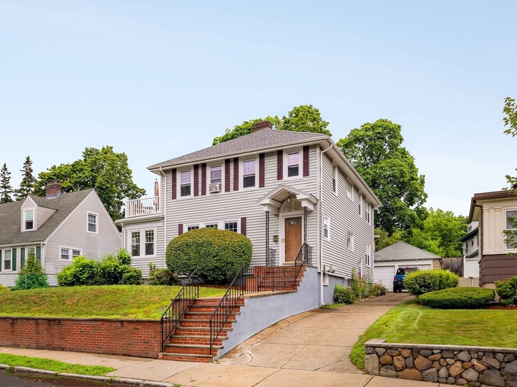 27 Pitcher Ave in Medford