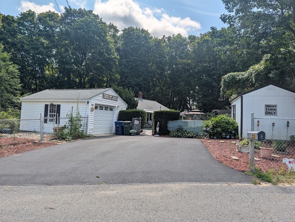 23 Wilderwood Ave in Leominster