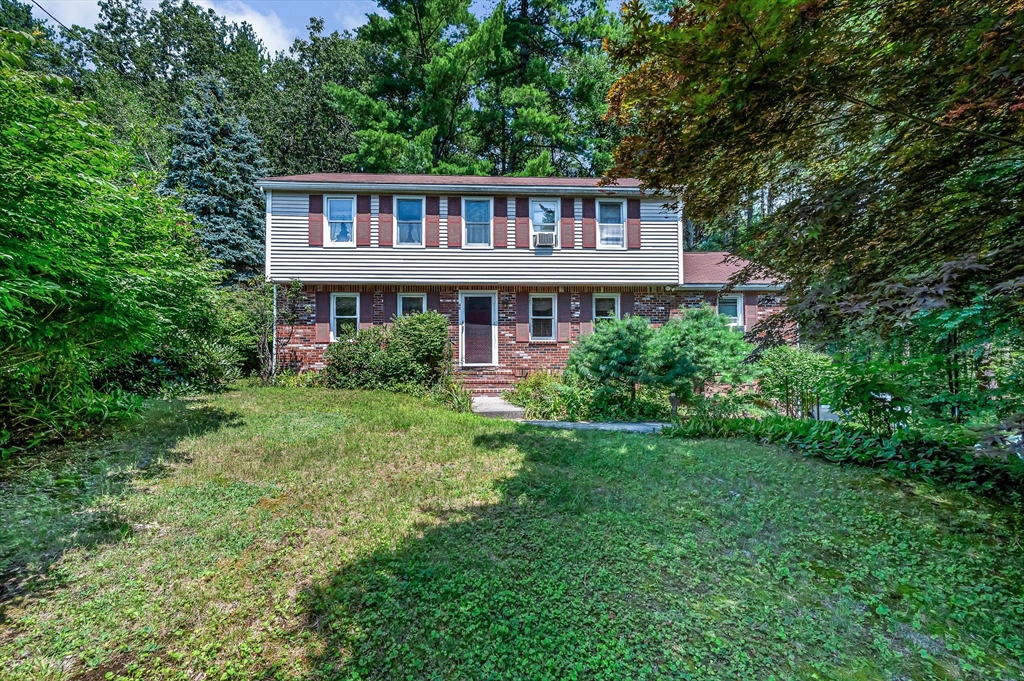 48 Cannington St in Lowell