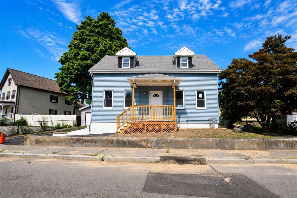 19 Mason St in Taunton